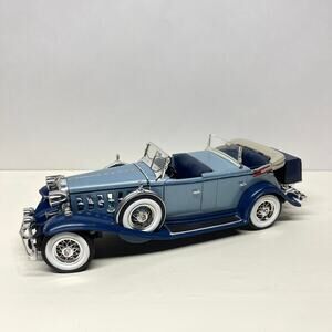 Anson 1932 Cadillac Sport Phaeton Diecast Model Car: